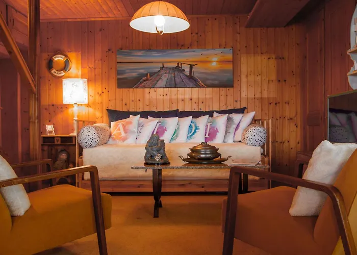 شاليه Le Cabanon By Interhome *